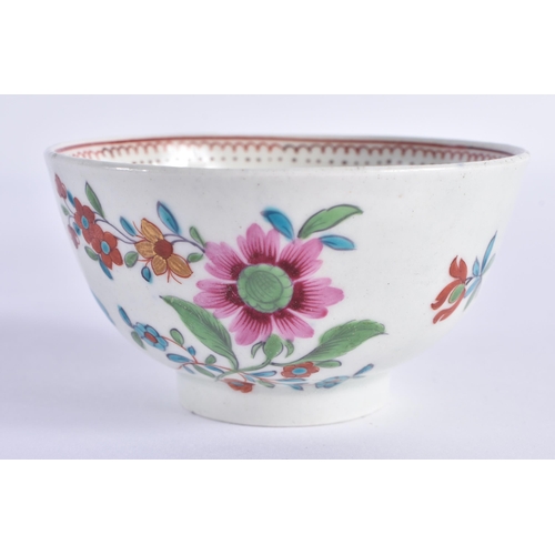 65 - AN 18TH CENTURY WORCESTER TEABOWL AND SAUCER painted with turquoise capped floral sprays. 11 cm diam... 