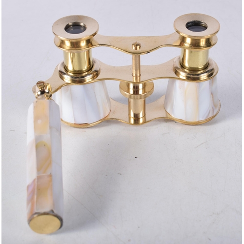 705 - A PAIR OF MOTHER OF PEARL OPERA GLASSES. 18 cm x 8 cm.