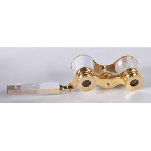 705 - A PAIR OF MOTHER OF PEARL OPERA GLASSES. 18 cm x 8 cm.