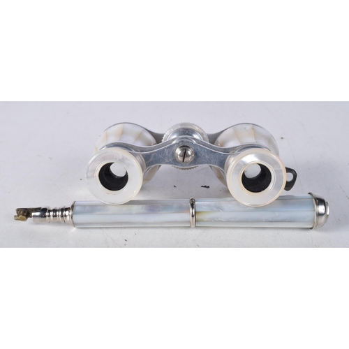 720 - A PAIR OF MOTHER OF PEARL OPERA GLASSES. 18 cm x 8 cm.