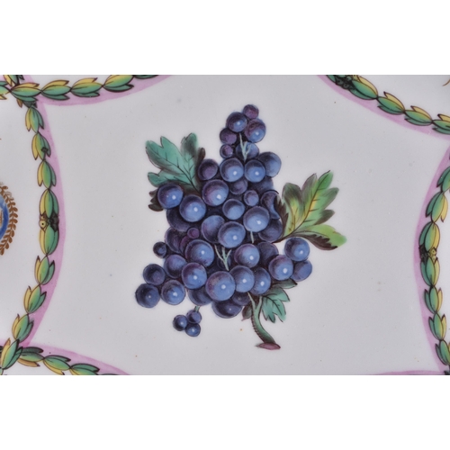 74 - A LATE 18TH/19TH CENTURY FLIGHT BARR AND BARR WORCESTER PLATE painted with a bunch of grapes and pan... 