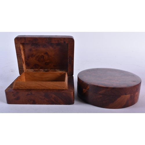 748 - A LOVELY GROUP OF TREEN BURR WOOD BOXES. Largest 17 cm diameter. (3)