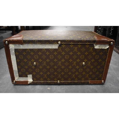 759 - A LOUIS VUITTON TRAVEL BAG. 64 cm x 48cm.