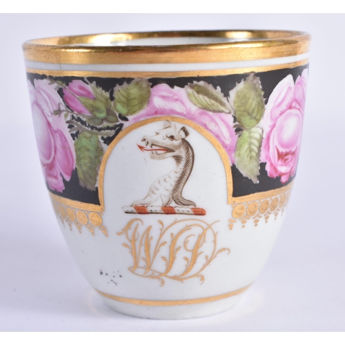 80 - AN EARLY 19TH CENTURY CHAMBERLAINS WORCESTER TEACUP AND SAUCER painted with a banding of roses. 13 c... 