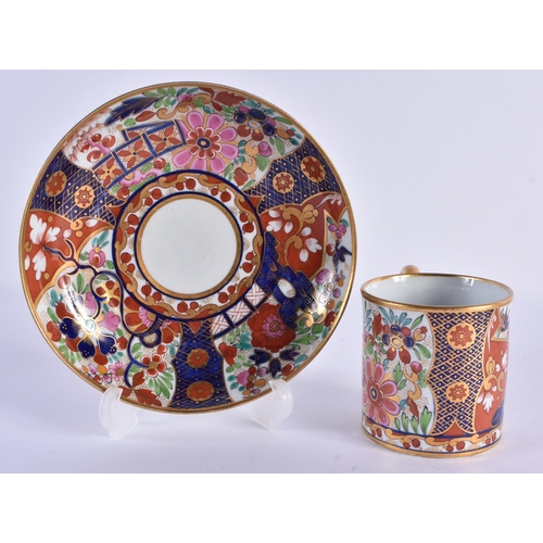 83 - A FINE EARLY CENTURY CHAMBERLAINS WORCESTER IMARI CUP AND SAUCER together with a similar cup & cup &... 