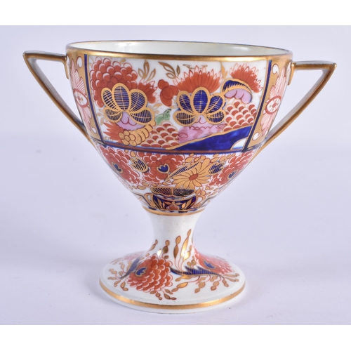 83 - A FINE EARLY CENTURY CHAMBERLAINS WORCESTER IMARI CUP AND SAUCER together with a similar cup & cup &... 