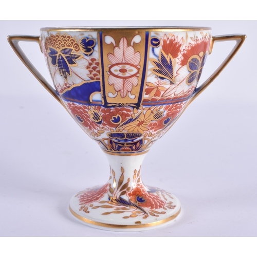 83 - A FINE EARLY CENTURY CHAMBERLAINS WORCESTER IMARI CUP AND SAUCER together with a similar cup & cup &... 