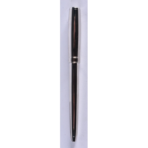 1021 - A BOXED CHOPARD PEN. 9.5 cm long.