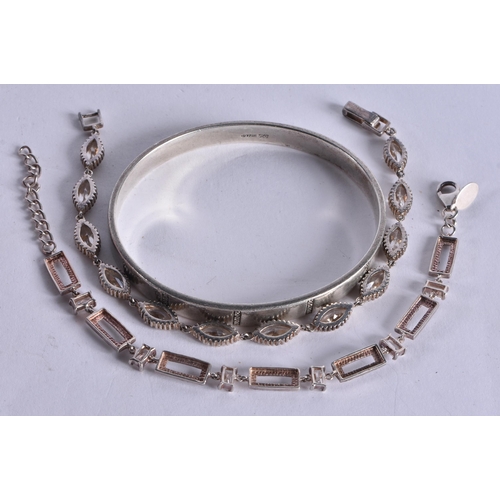 1027 - SILVER JEWELLERY. 54 grams. 20 cm long. (qty)