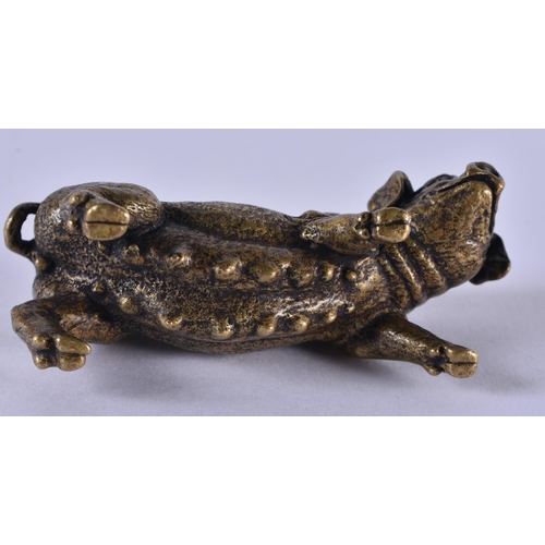 1053 - AN ANTIQUE CONTINENTAL BRONZE FIGURE OF A PIG. 192.5 grams. 7.25cm x 3.5 cm.