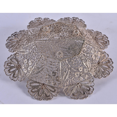 1061 - A CONTINENTAL WHITE METAL FILIGREE BASKET. 70.2 grams. 13.25cm x 8.5 cm.