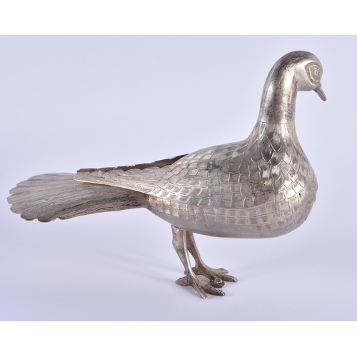 1093 - A PAIR OF ANTIQUE CONTINENTAL SILVER BIRDS stamped Sevam. 474 grams. 17 cm x 13 cm.