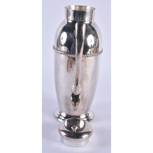 1096 - A SILVER PLATED COCKTAIL SHAKER. 28 cm x 17 cm.