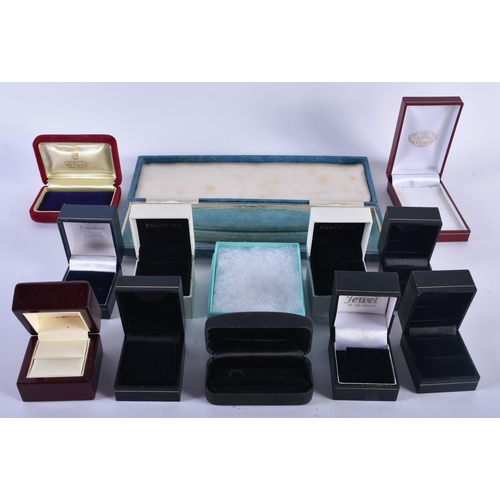 1137 - A COLLECTION OF JEWELLERY BOXES. (qty)