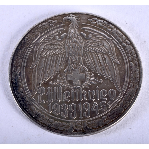 1145 - A GERMAN WWII MEDALLION. 38 grams. 5 cm diameter.