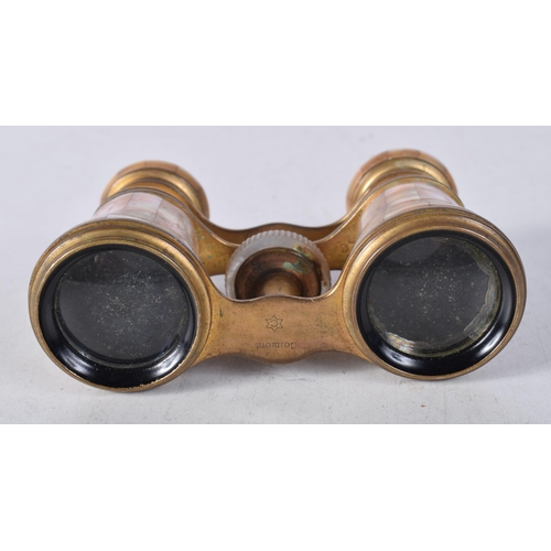 1176 - A PAIR OF MOTHER OF PEARL OPERA GLASSES. 10 cm x 7 cm.