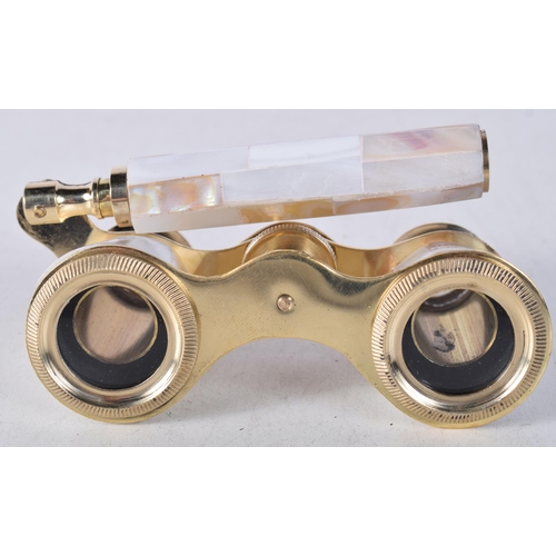 1191 - A PAIR OF MOTHER OF PEARL OPERA GLASSES. 18 cm x 8 cm.