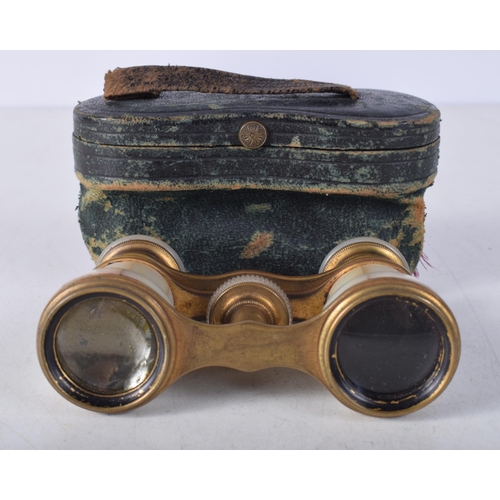 1193 - A PAIR OF MOTHER OF PEARL OPERA GLASSES. 10 cm x 7 cm.