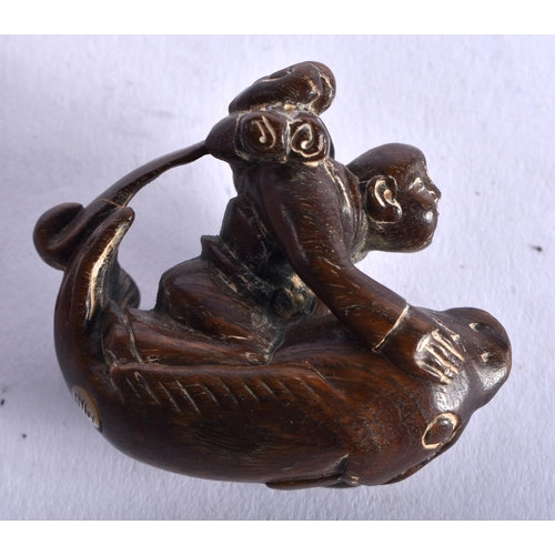 1278 - A Carved Hardwood Monkey riding a Gourd. 4 cm x 4.5cm x 2.5cm, weight 14.5g