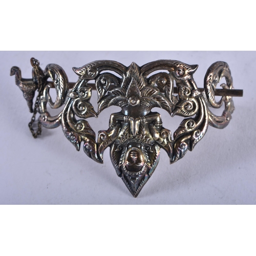 1391 - AN ANTIQUE THAI SILVER BROOCH. 16.6 grams. 6.75 cm x 4.5 cm.