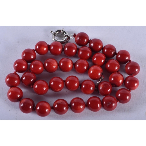 1394 - A CORAL NECKLACE. 76.7 grams. 47 cm long.