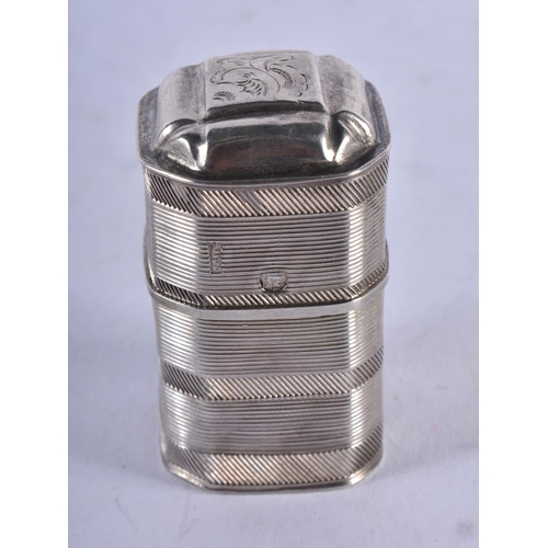 1401 - AN ANTIQUE SILVER BOX. 20.6 grams. 5 cm x 3 cm.