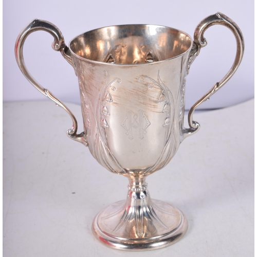 1438 - A Victorian Silver Double Handled Goble by Samuel Hayne & Dudley Cater. Hallmarked London 1859. 13cm... 