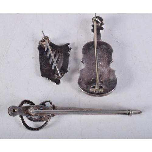 1487 - THREE ANTIQUE SILVER BROOCHES including Chester 1902. 16 grams. Largest 7 cm x 1.5 cm. (3)