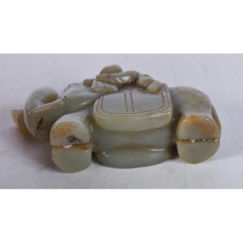 1523 - A Jade Carving of a Boy Riding an Elephant. 5.3cm x 9.2cm x 2.5cm, weight 172.8g