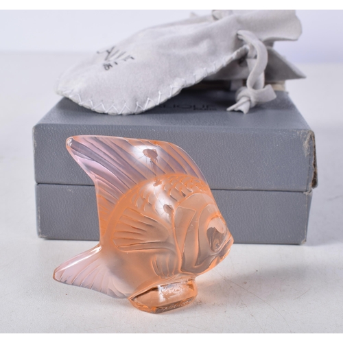 1559 - A Marie Claude Lalique Crystal Glass Fish Sculpture with original pouch and box. 4.7cm 5.1cm x 1.6cm... 