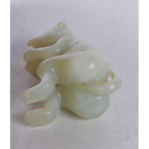 1574 - A Carved Jade Monkey. 7.1cm x 4.7cm x 3.5cm, weight 99g