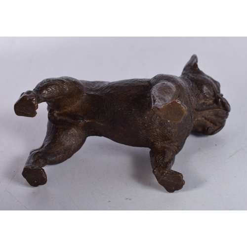 1647 - A JAPANESE BRONZE DOG. 314 grams. 7.5 cm x 6.5 cm.