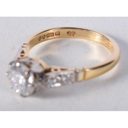 1660 - AN 18CT GOLD 1.15 CT DIAMOND SOLITAIRE RING. M. 3.7 grams.