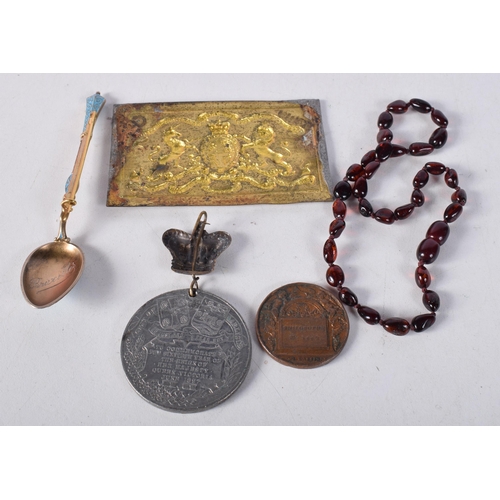 1712 - JEWELLERY. 66 grams. (qty)