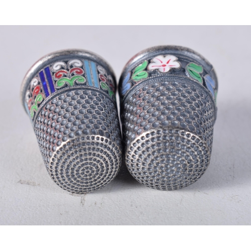 1739 - Two Continental Silver and Enamel Thimbles. Stamped 84. 2.2cm x 1.7cm., total weight 19.5g (2)