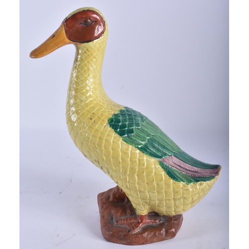 2229 - A 19TH CENTURY CHINESE FAMILLE VERTE PORCELAIN FIGURE OF A DUCK Kangxi style. 22 cm high.