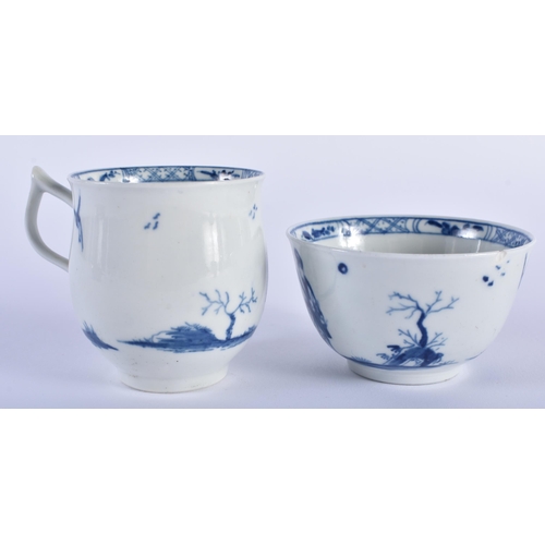 10 - AN 18TH CENTURY WORCESTER BLUE AND WHITE PORCELAIN TRIO painted with the Walk In The Garden pattern.... 