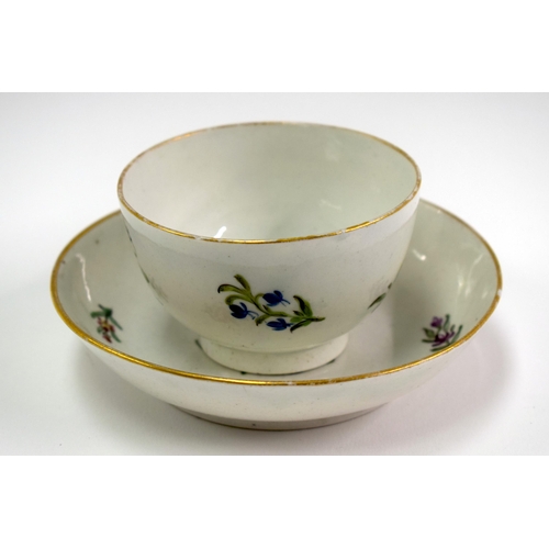 139 - 18th century Caughley teabowl and saucer painted with so-called back to back roses. Saucer 12 cm dia... 