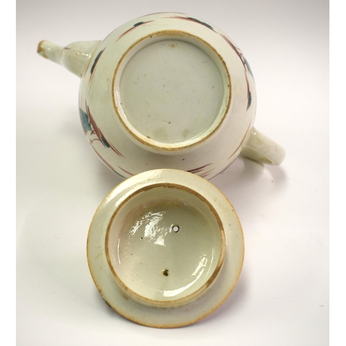 158 - 18th century Liverpool teapot and cover painted with oriental figures and a scale border. 17cm high