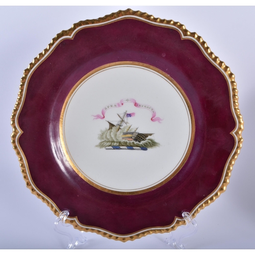 20 - A PAIR OF EARLY 19TH CENTURY FLIGHT BARR & BARR WORCESTER ARMORIAL PLATES together with a similar sh... 