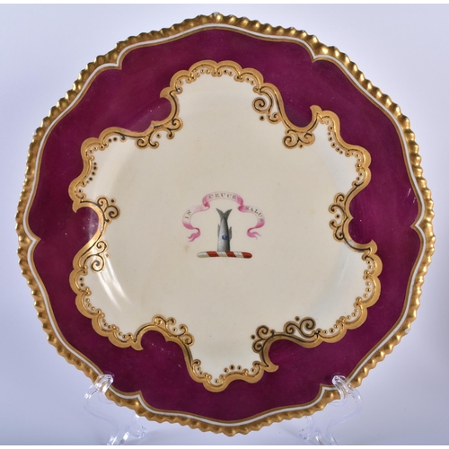 21 - FOUR EARLY 19TH CENTURY FLIGHT BARR & BARR WORCESTER ARMORIAL PLATES painted with various patterns o... 