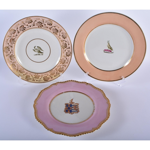 35 - THREE EARLY 19TH CENTURY FLIGHT BARR & BARR WORCESTER ARMORIAL PLATES in various forms and designs. ... 