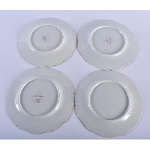 37 - A SUITE OF EARLY 19TH CENTURY FLIGHT BARR BARR & BARR & BARR FLIGHT & BARR WORCESTER PLATES all pain... 