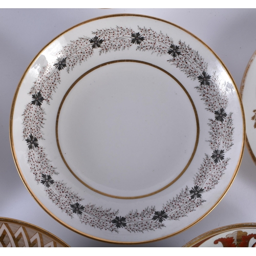 70 - ASSORTED EARLY 19TH CENTURY FLIGHT BARR AND BARR WORCESTER PLATES. (qty)