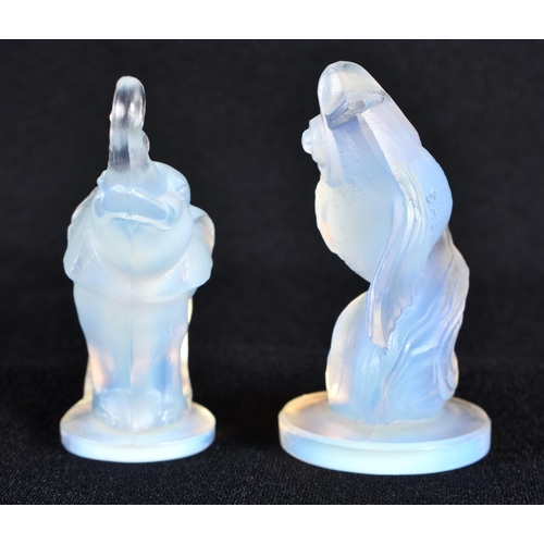 81 - TWO FRENCH ART DECO SABINO GLASS ANIMALS. 6 cm high. (2)