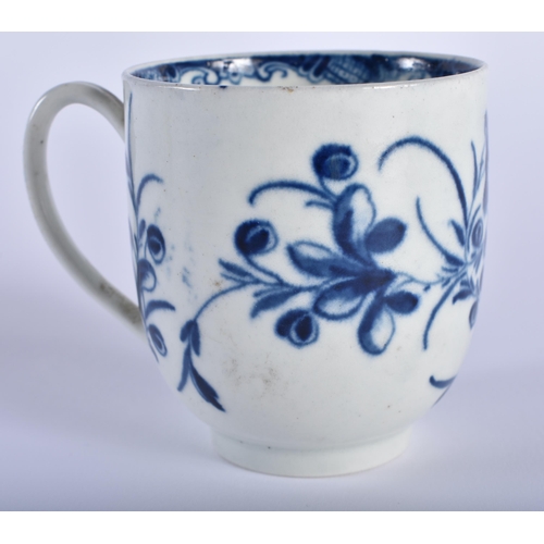 8 - AN 18TH CENTURY WORCESTER BLUE AND WHITE TEACUP AND SAUCER decorated with the Mansfield pattern. 12 ... 