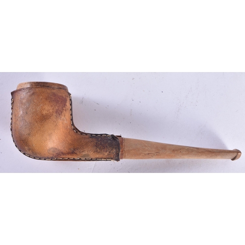 149 - THIRTEEN VINTAGE PIPES. (13)