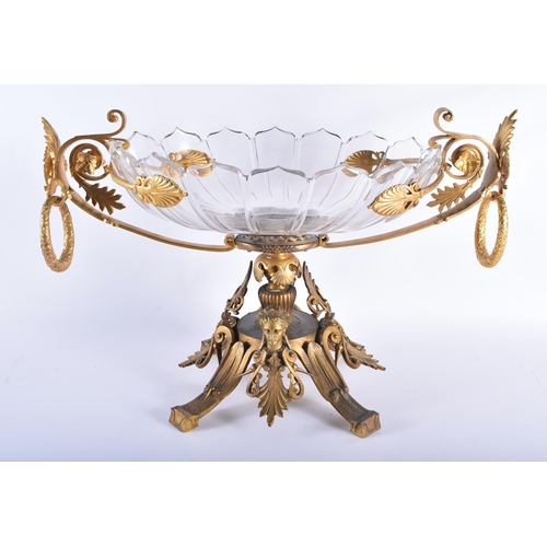 187 - A VERY FINE 19TH CENTURY FRENCH ORMOLU AND GILT BRONZE TABLE CENTREPIECE formed with a lotus form cr... 