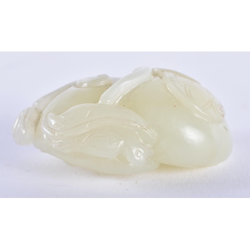 197 - AN 18TH/19TH CENTURY CHINESE GREENISH WHITE JADE FRUITING POD Qing. 5 cm x 3 cm.