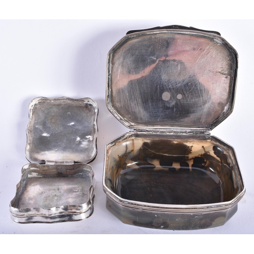 276 - AN ANTIQUE DUTCH SILVER AND AGATE SNUFF BOX together with another silver snuff box. 183.6 grams over... 